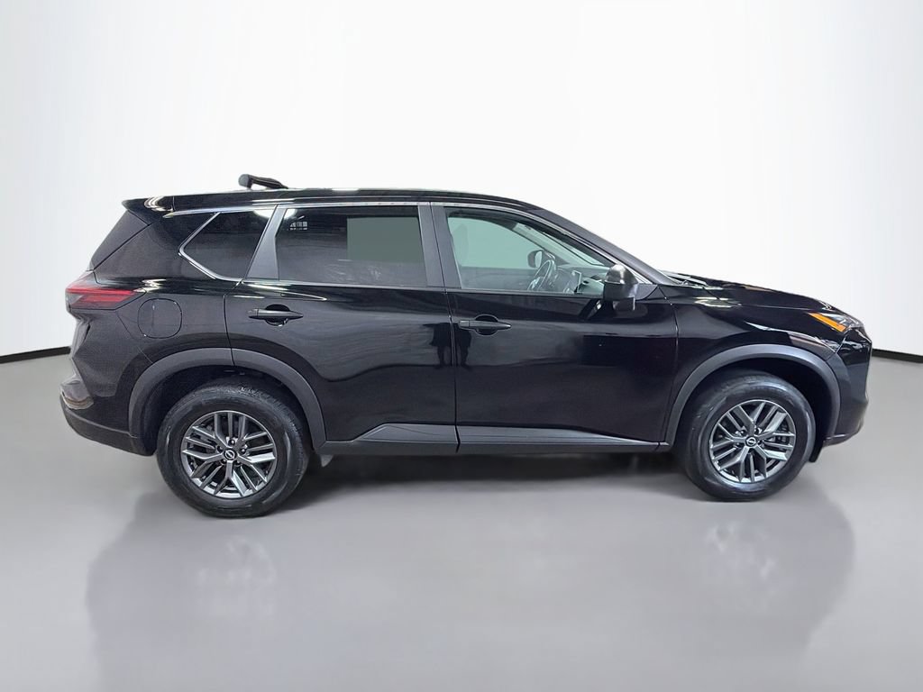Used 2024 Nissan Rogue S FWD image 10