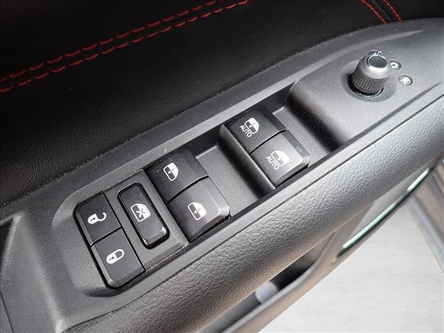 Used 2024 Jeep Compass Trailhawk w/ Sun and Sound Group AWD/4WD image 12