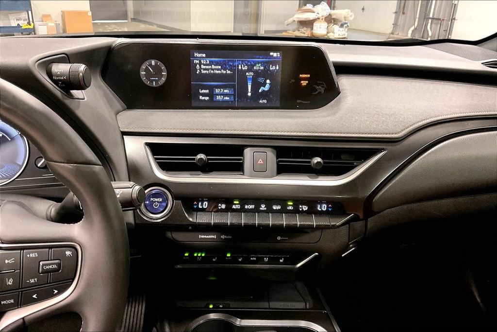 Used 2022 Lexus UX 250h w/ Premium Package AWD/4WD image 15