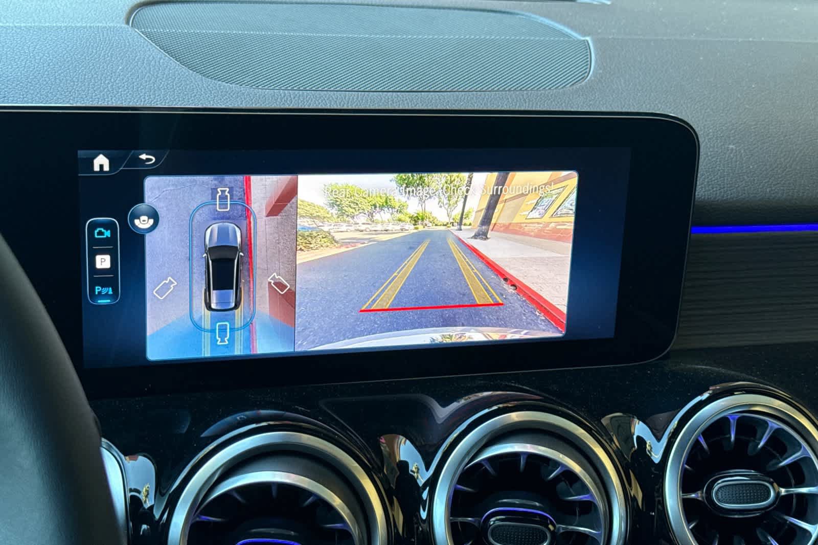 New 2026 Mercedes-Benz GLB 250 image 18