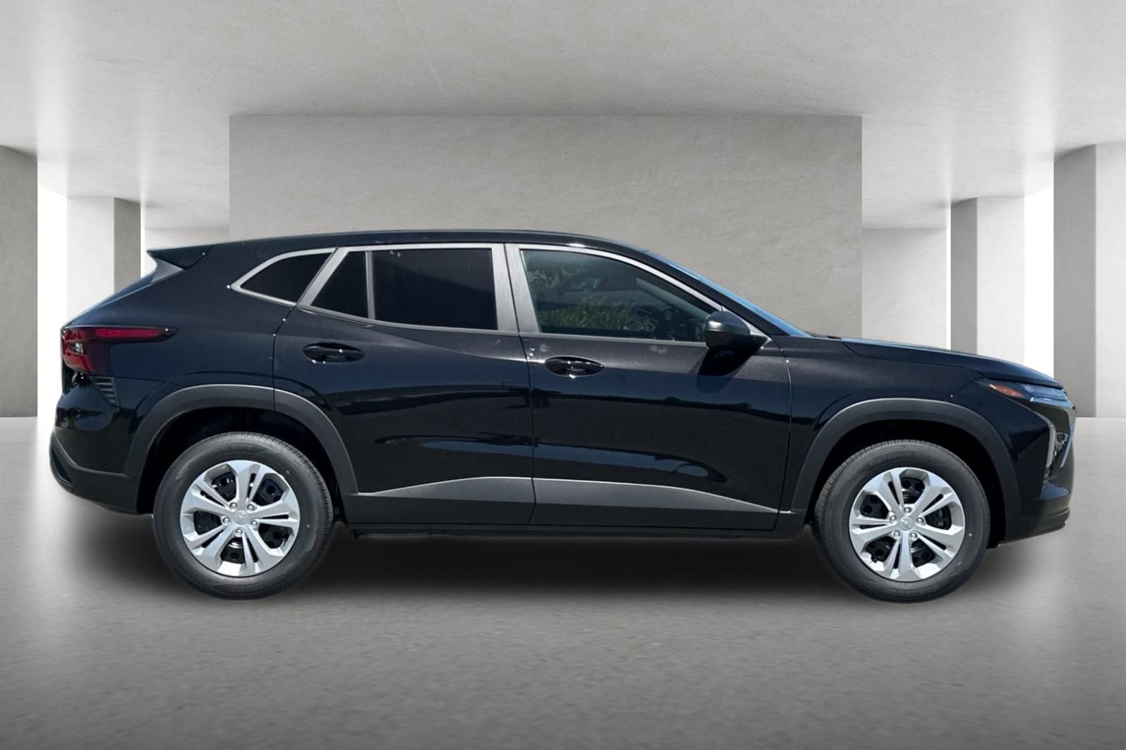 New 2026 Chevrolet Trax LS FWD image 3