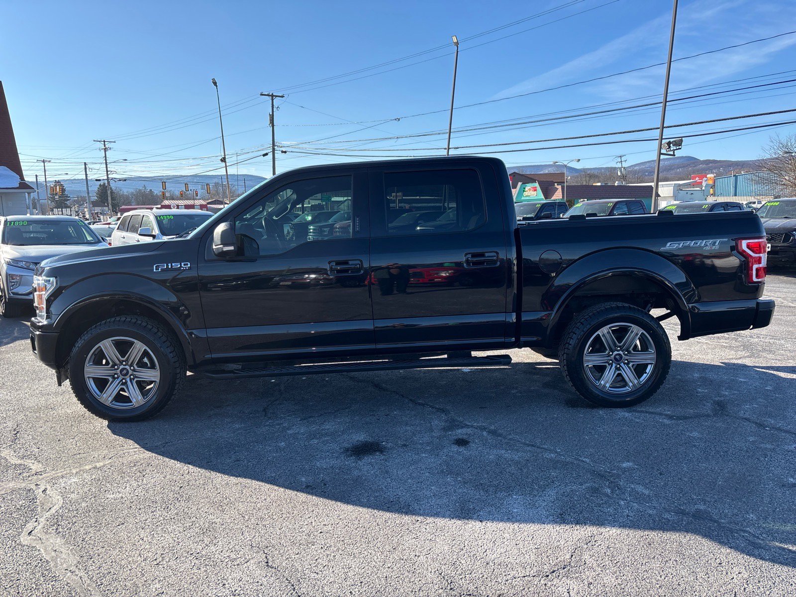 Used 2019 Ford F150 XLT w/ Equipment Group 302A Luxury image 4
