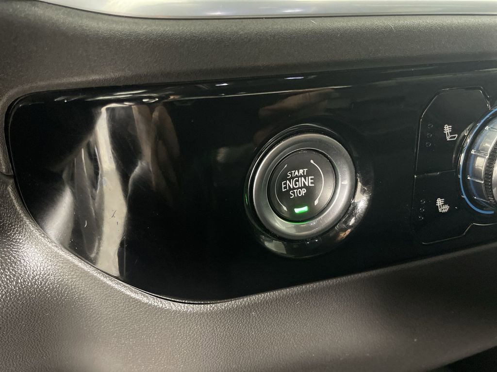 Used 2022 GMC Sierra 1500 SLE image 16