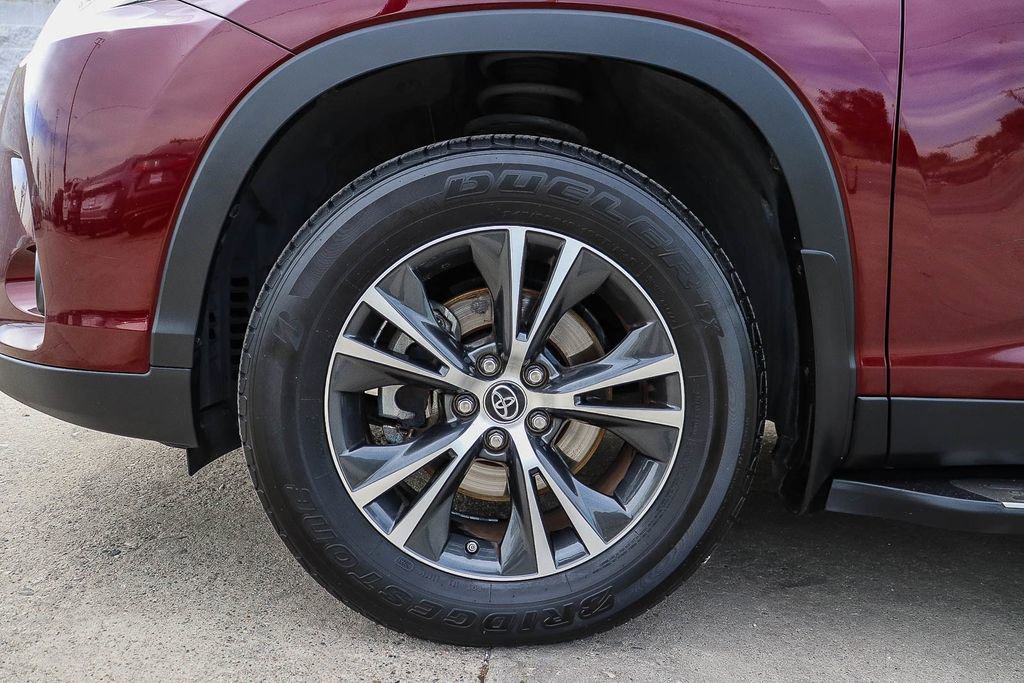 Used 2019 Toyota Highlander Plus image 11