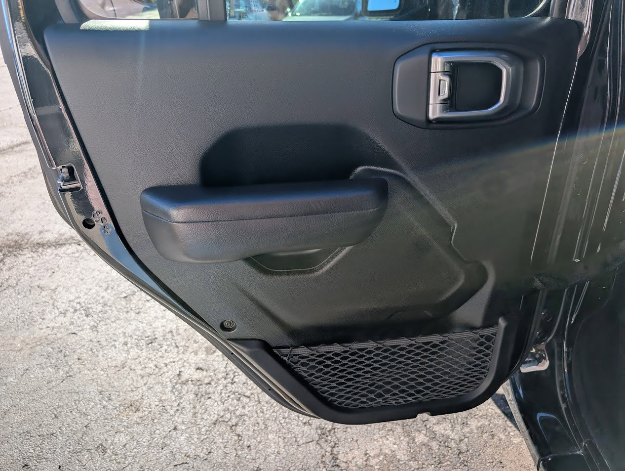 Used 2018 Jeep Wrangler Unlimited Sport S image 36