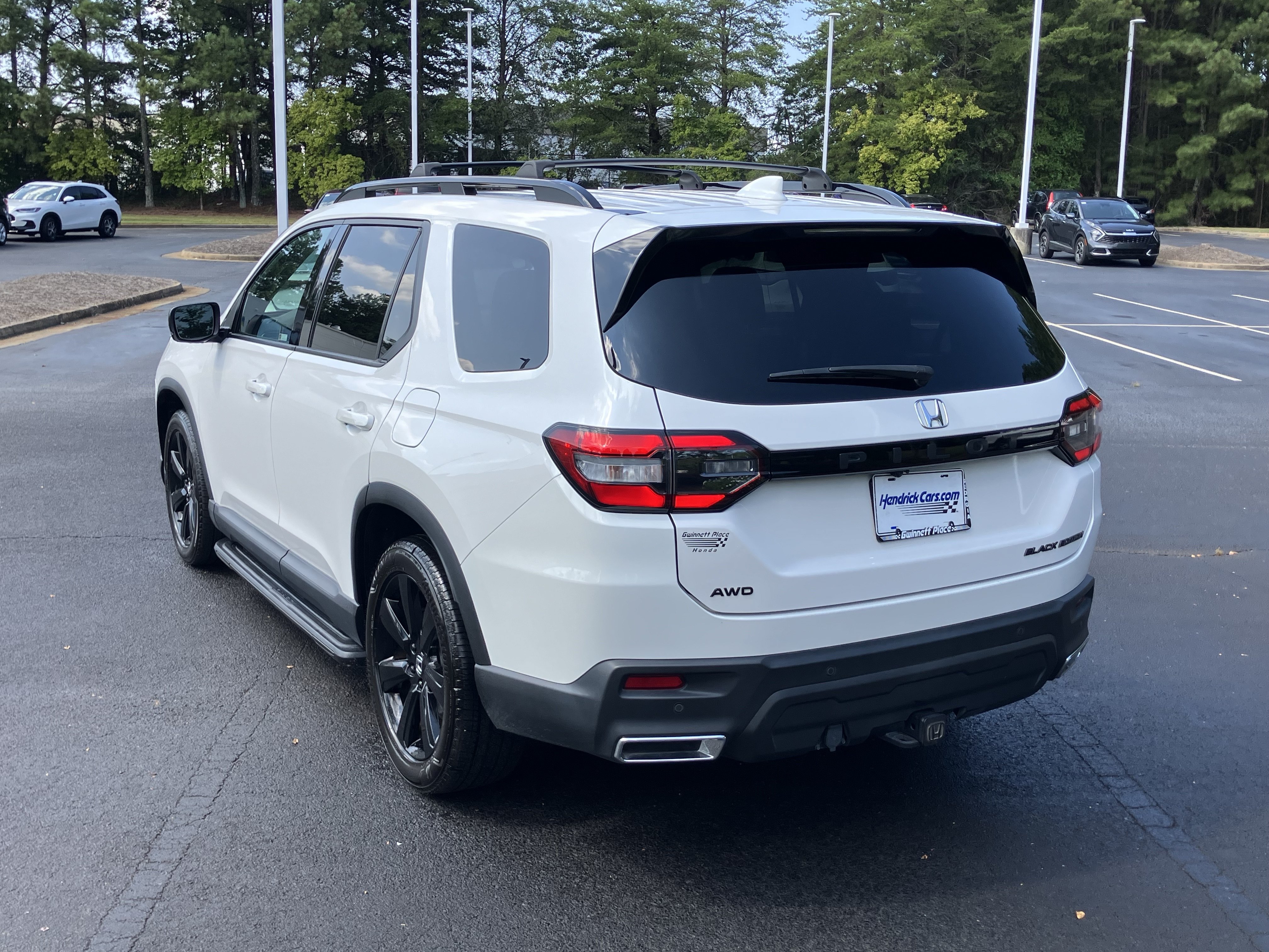 Certified 2025 Honda Pilot Black Edition image 8