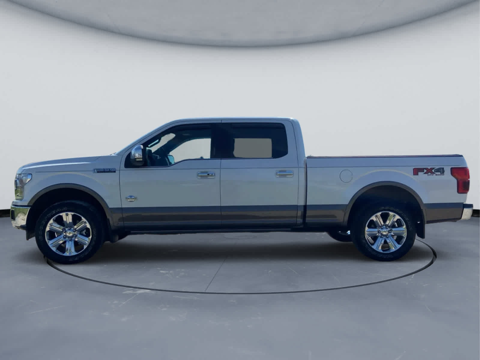 Used 2019 Ford F150 King Ranch w/ Equipment Group 601A Luxury AWD/4WD image 8