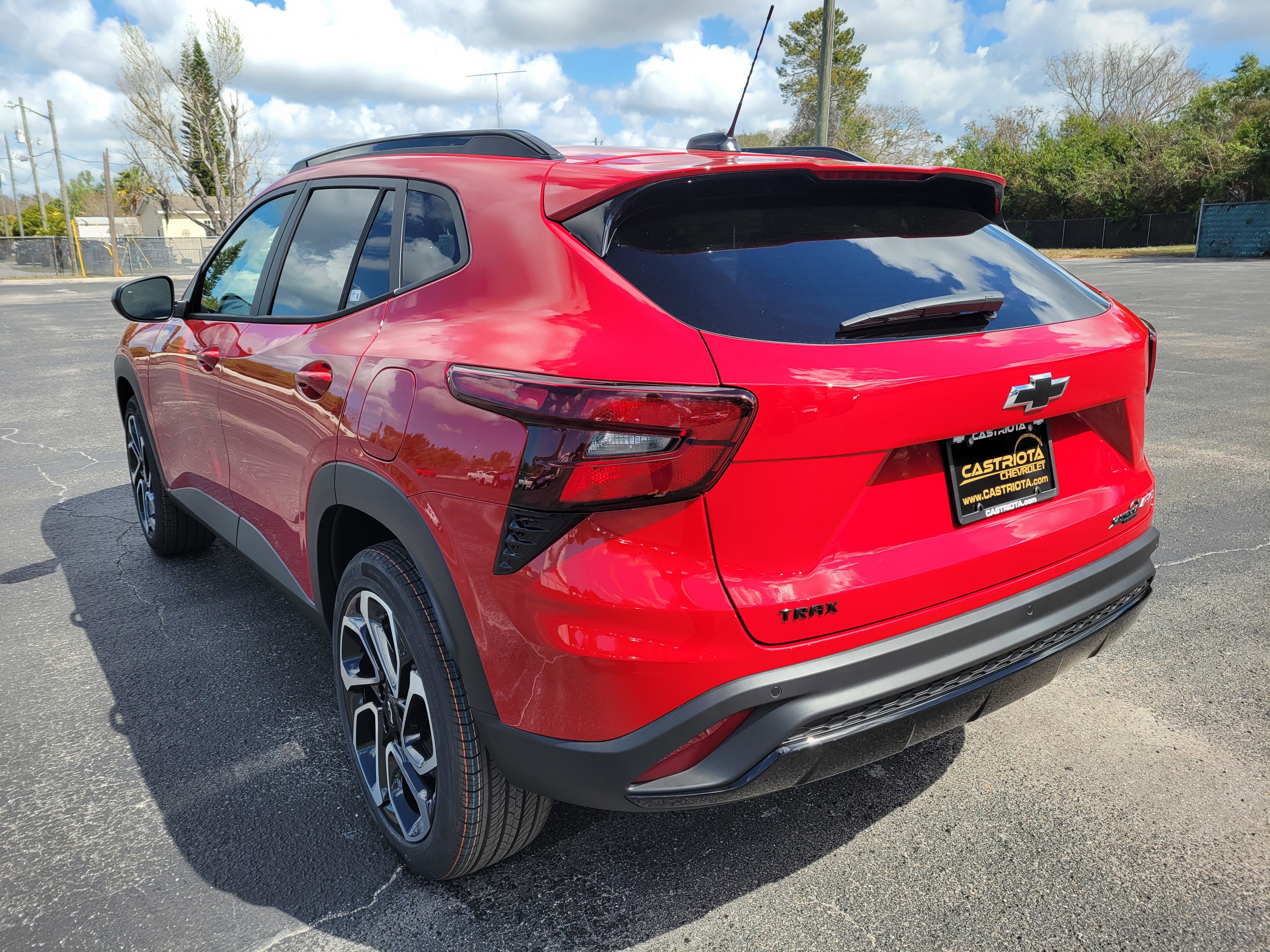 New 2026 Chevrolet Trax RS w/ Sunroof Package image 8