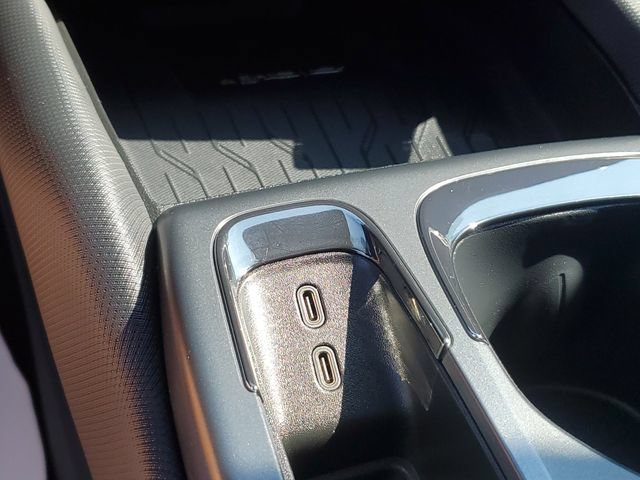 Used 2025 Chevrolet Equinox EV RS FWD image 17