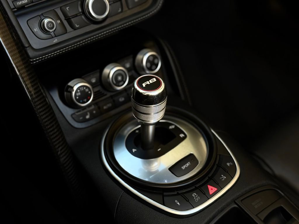 Used 2012 Audi R8 V10 AWD/4WD image 23