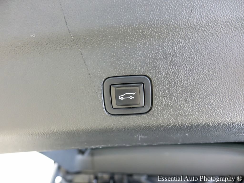 Used 2021 Chevrolet Suburban Premier AWD/4WD image 26