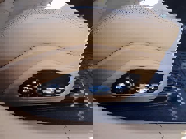 Used 2018 Porsche Panamera image 16