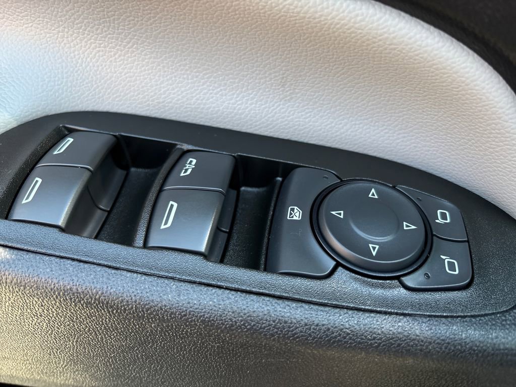 Certified 2023 Chevrolet Equinox LT image 13