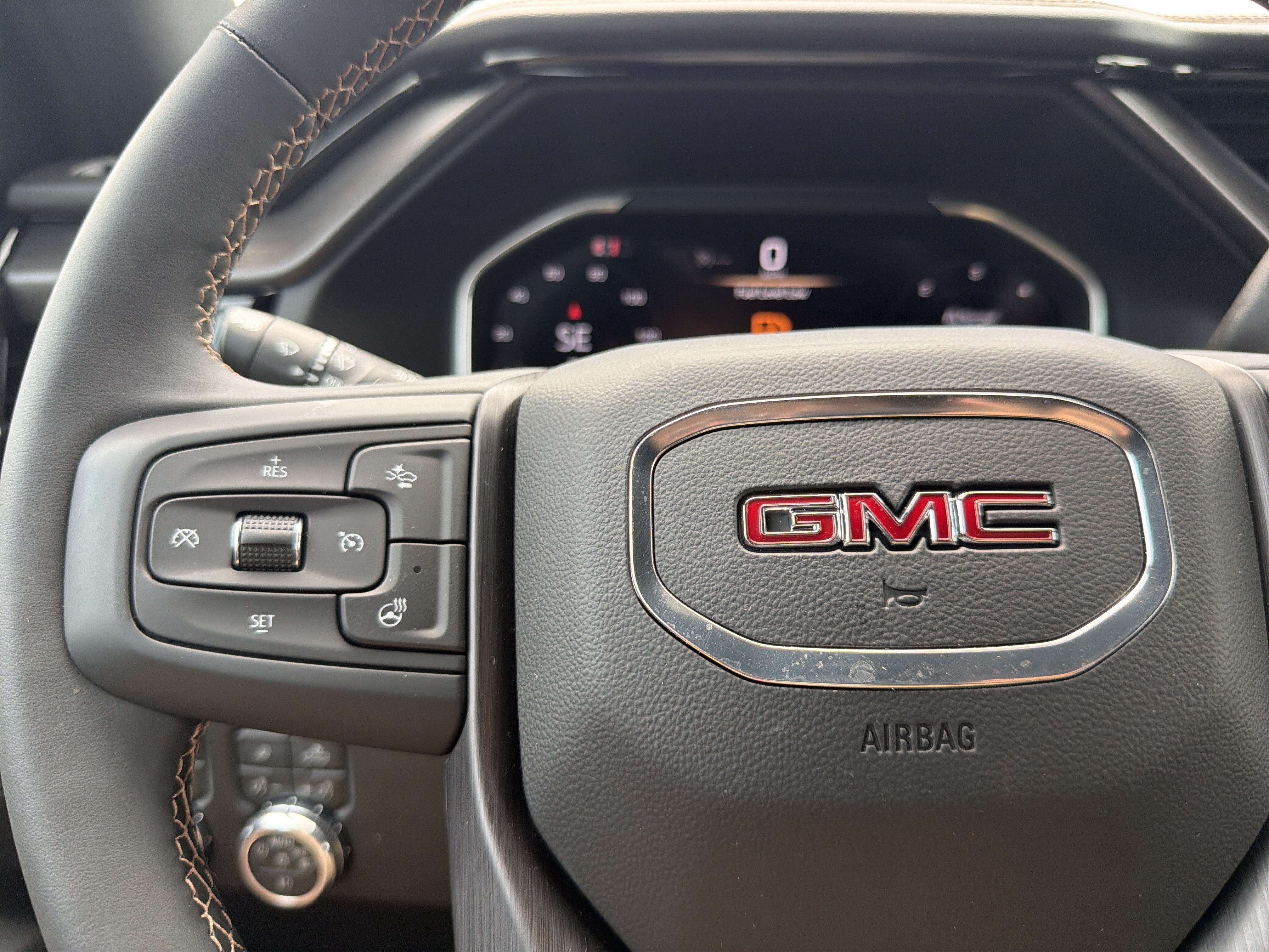 New 2026 GMC Sierra 2500 AT4 w/ AT4 Premium Plus Package AWD/4WD image 29
