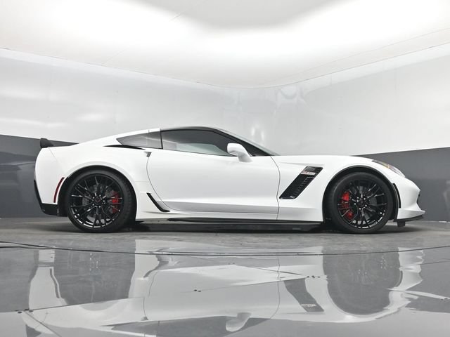 Used 2016 Chevrolet Corvette Z06 w/ 3LZ Preferred Equipment Group RWD image 16