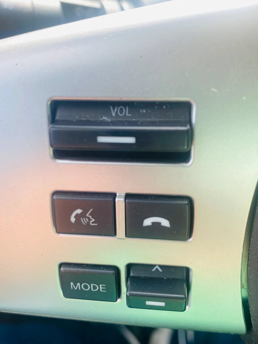 Used 2018 Nissan Frontier PRO-4X AWD/4WD image 10