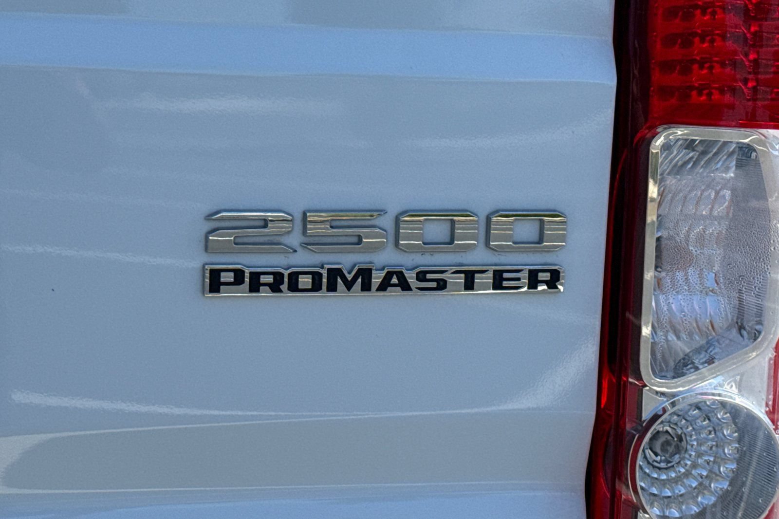 Used 2025 RAM ProMaster 2500 w/ Convenience Group FWD image 12