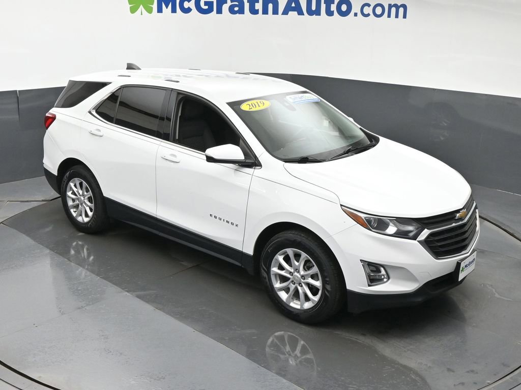 Used 2019 Chevrolet Equinox LT w/ Driver Convenience Package FWD image 3