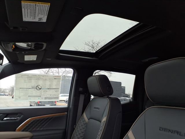 New 2026 GMC Canyon Denali image 15