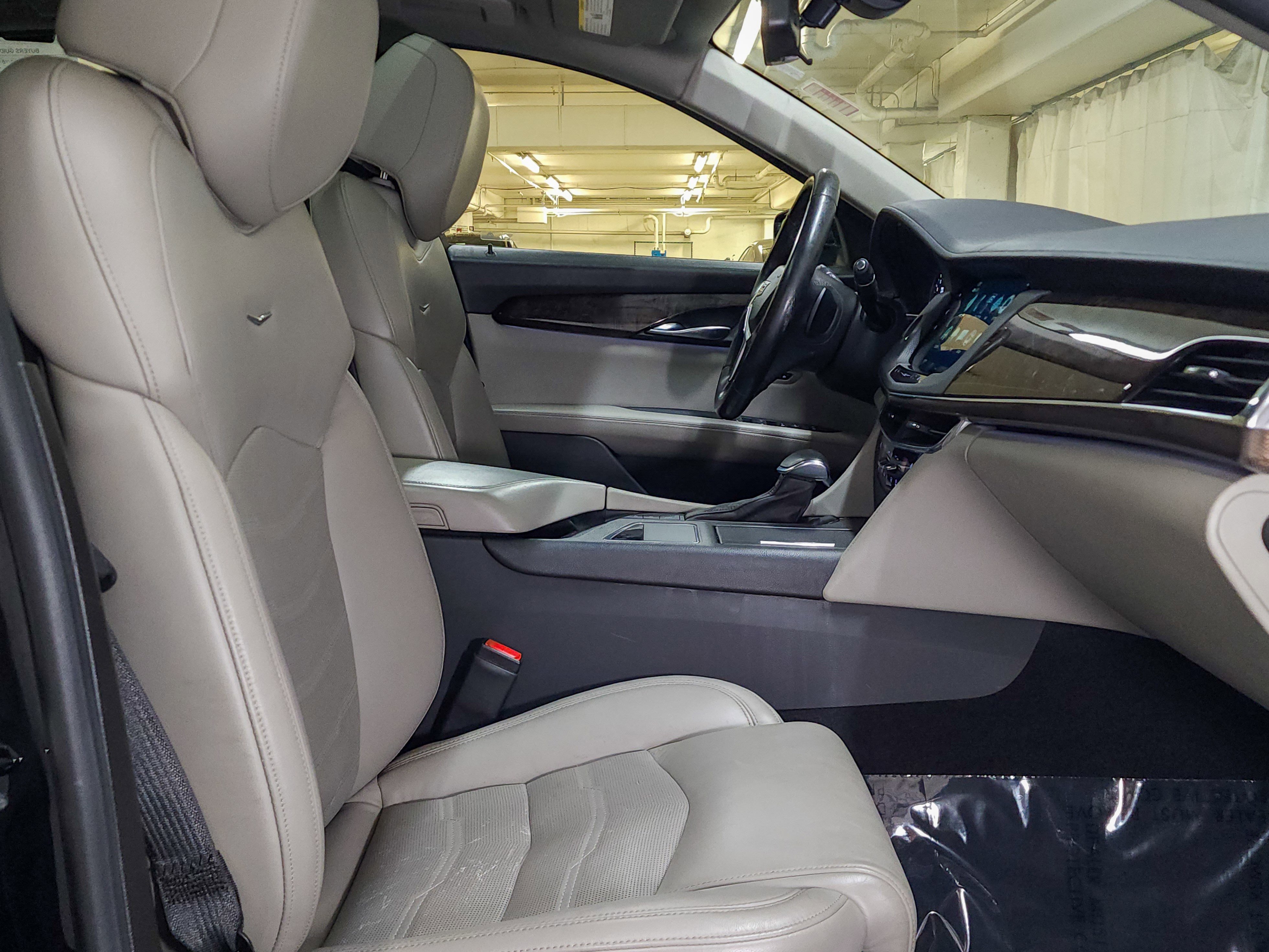 Used 2018 Cadillac CT6 Luxury image 55