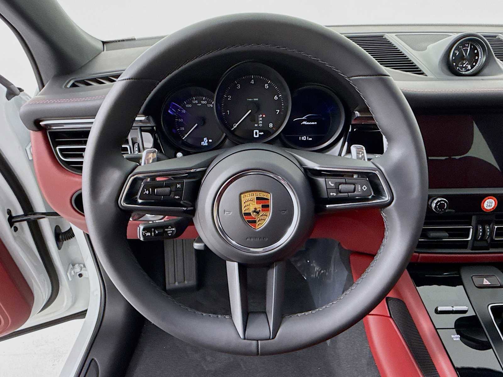New 2026 Porsche Macan image 15