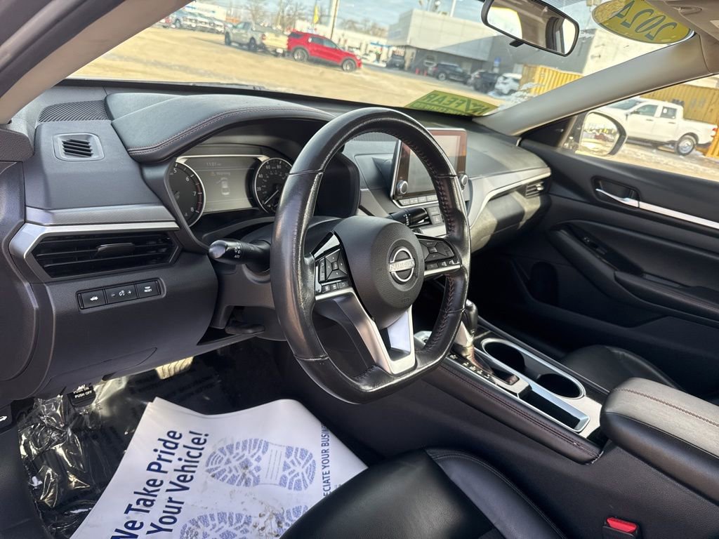 Used 2024 Nissan Altima 2.5 SR FWD image 18