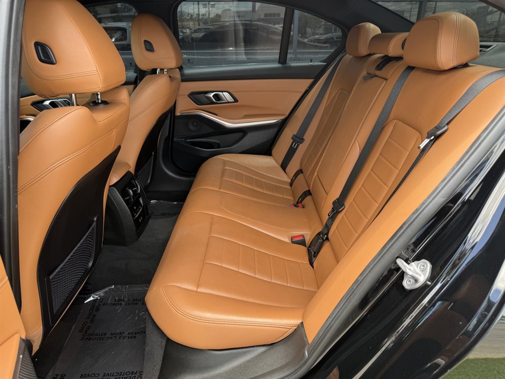 Used 2021 BMW 330i Sedan w/ Convenience Package RWD image 15