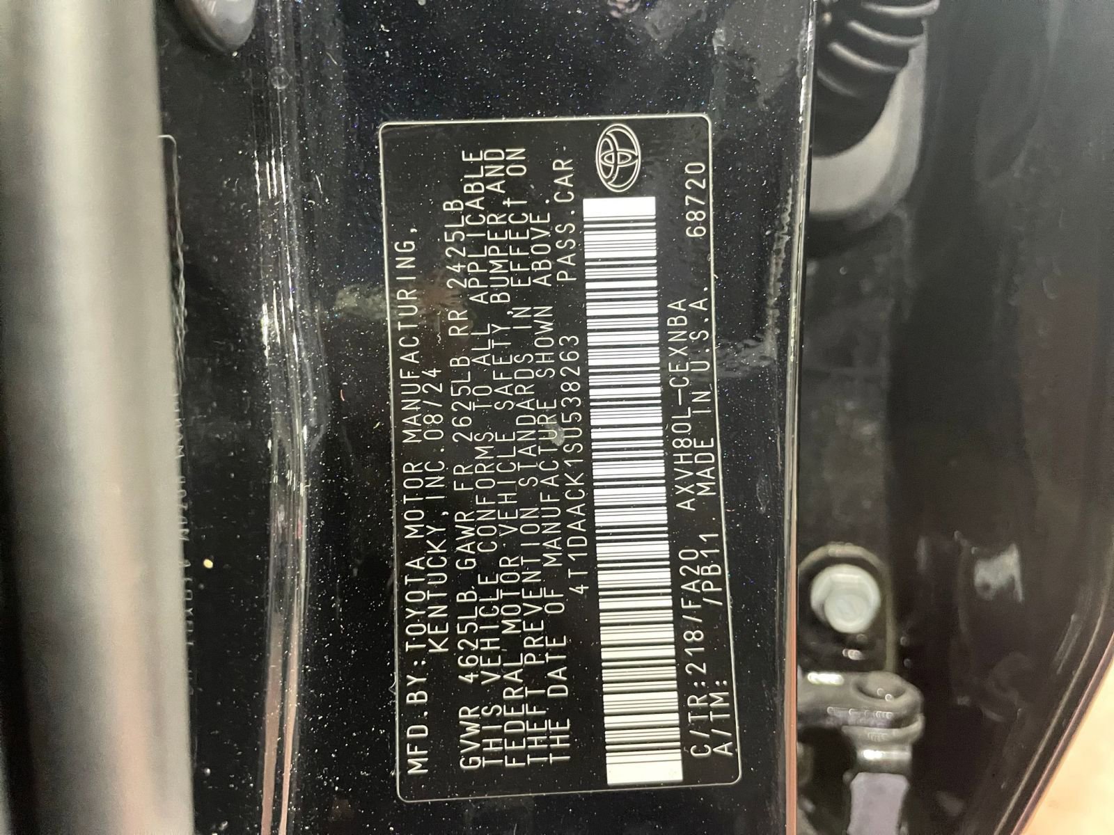 Used 2025 Toyota Camry LE image 28