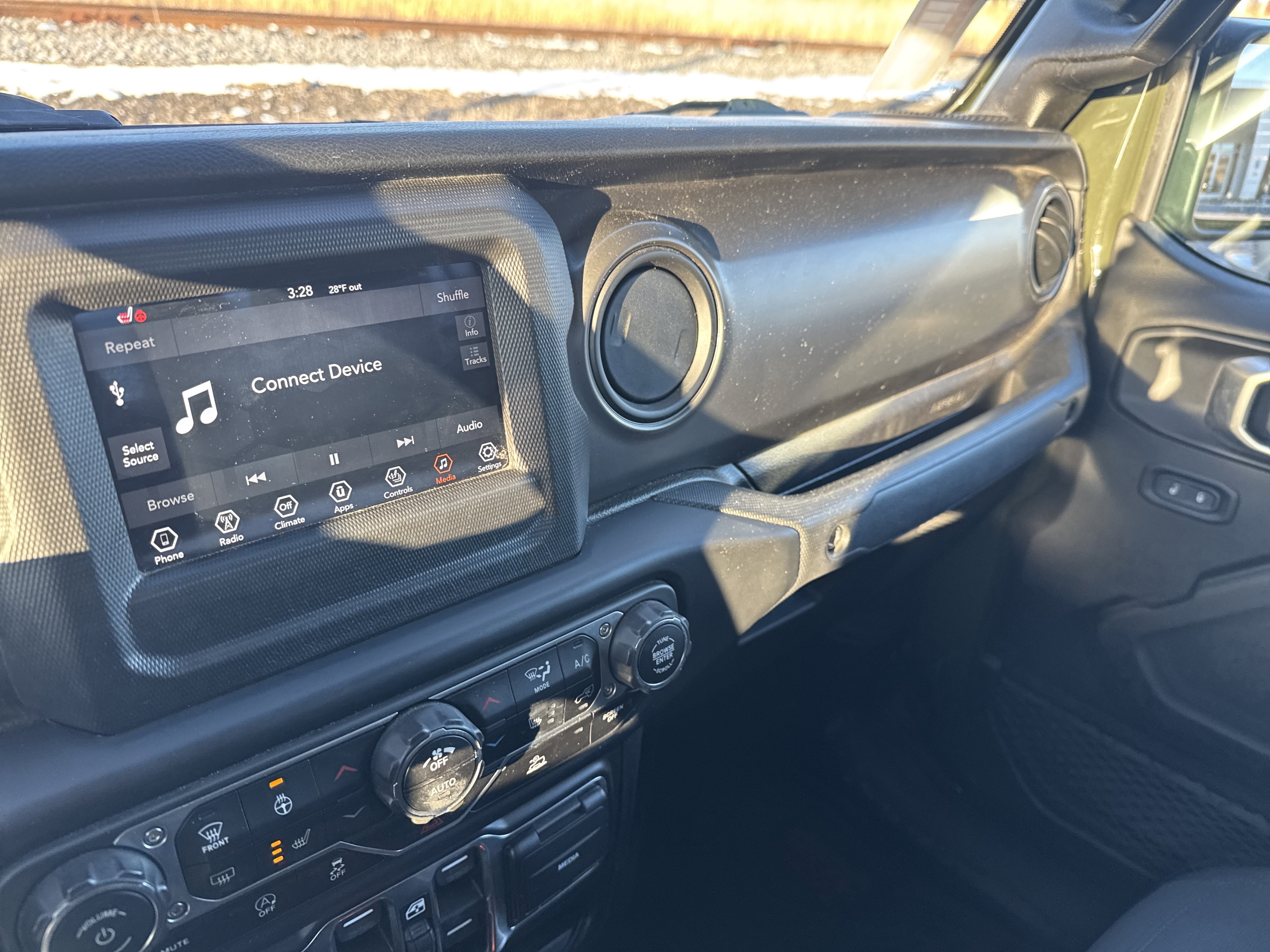 Used 2021 Jeep Gladiator Sport image 22