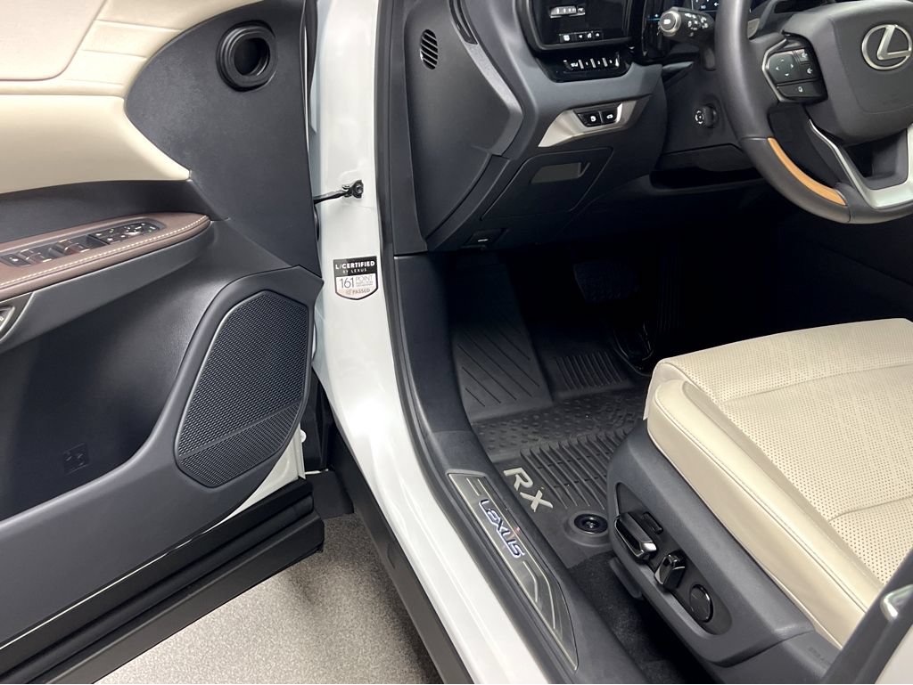 Certified 2025 Lexus RX 450h AWD w/ Convenience Package image 8