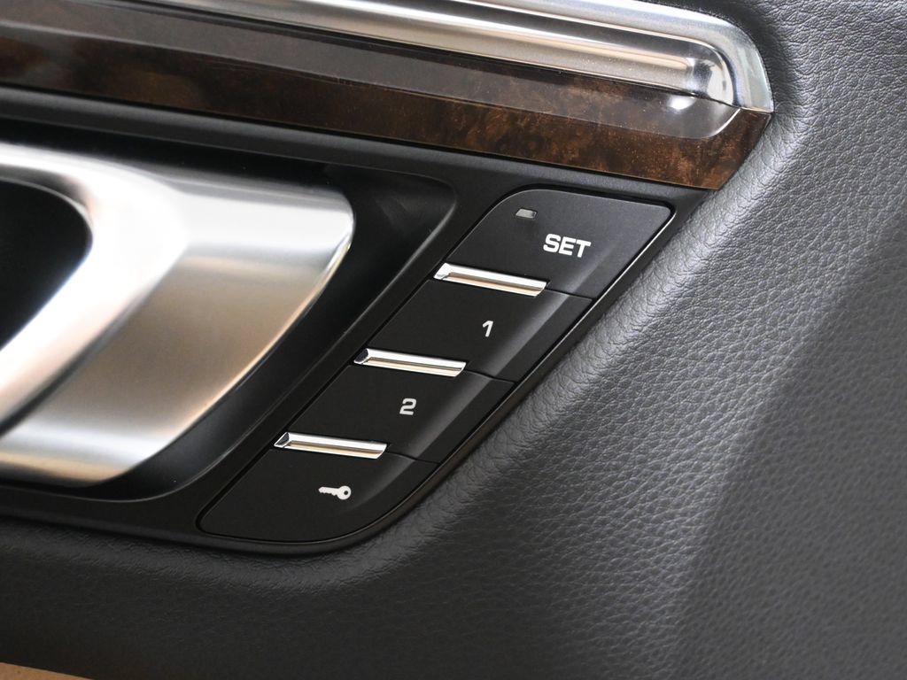 New 2026 Porsche Macan AWD/4WD image 33