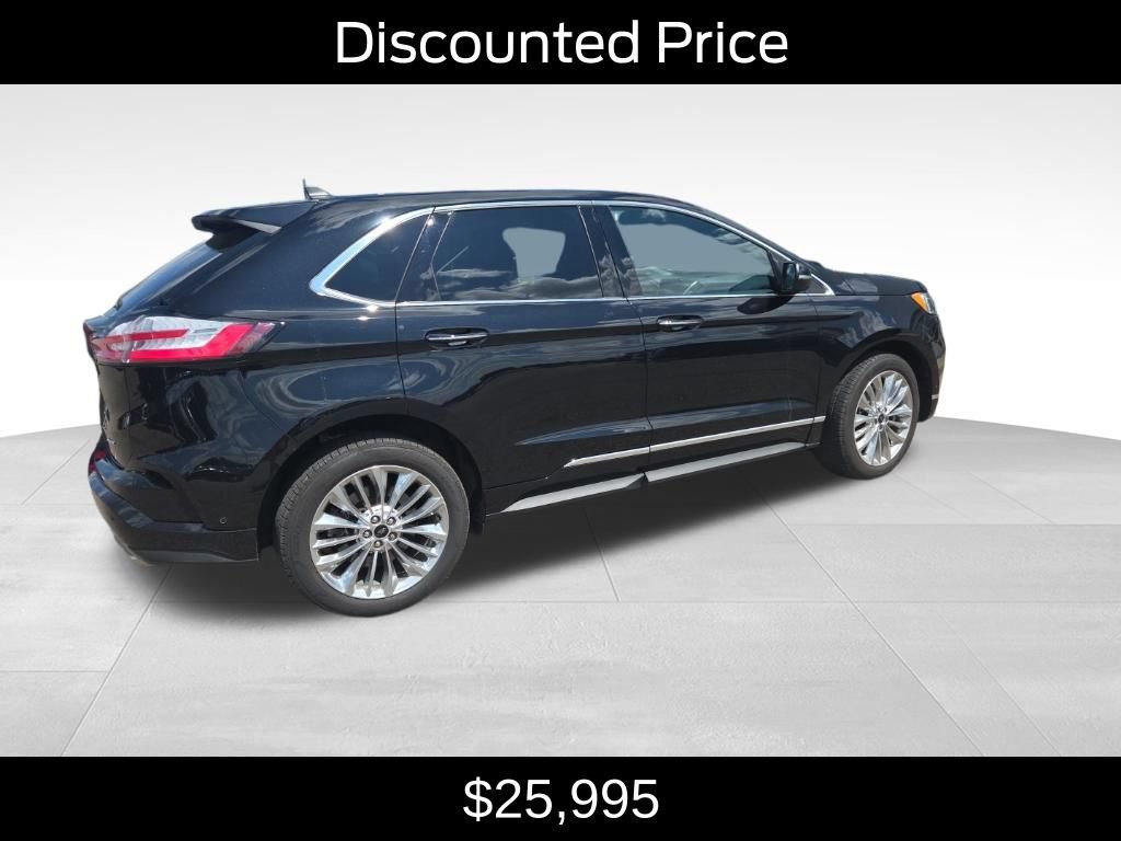 Used 2022 Ford Edge Titanium w/ Equipment Group 301A AWD/4WD image 3