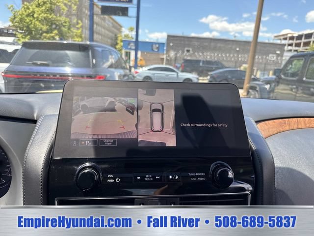 Used 2024 Nissan Armada SL w/ Captain's Chairs Package AWD/4WD image 27