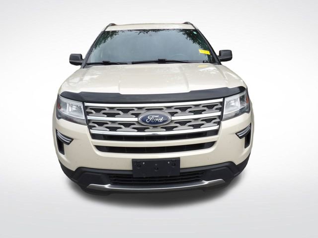 Used 2018 Ford Explorer XLT FWD image 4