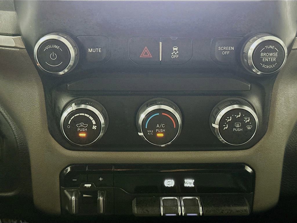 Used 2024 RAM 3500 Big Horn image 18