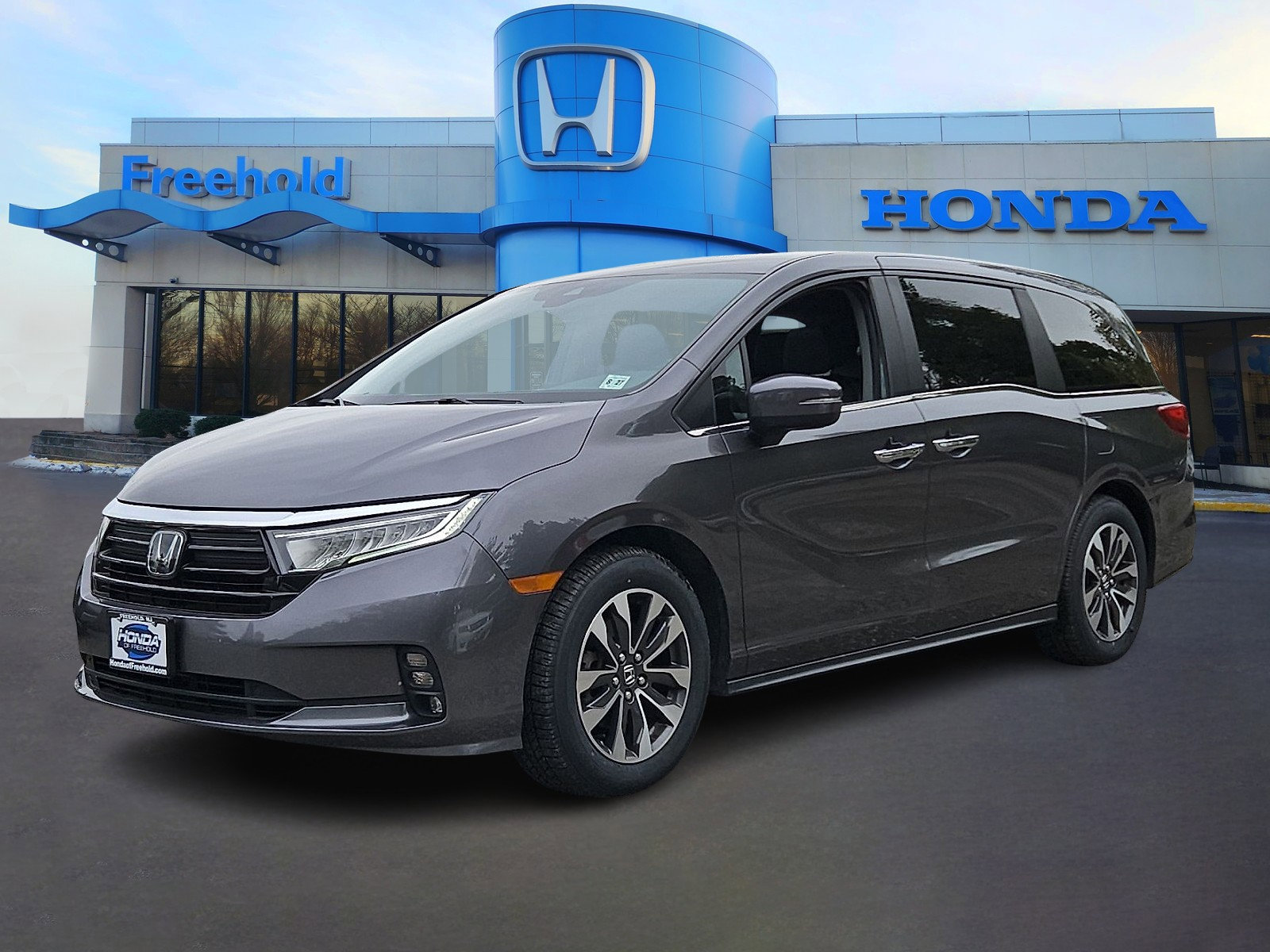 Used 2023 Honda Odyssey EX-L image 3