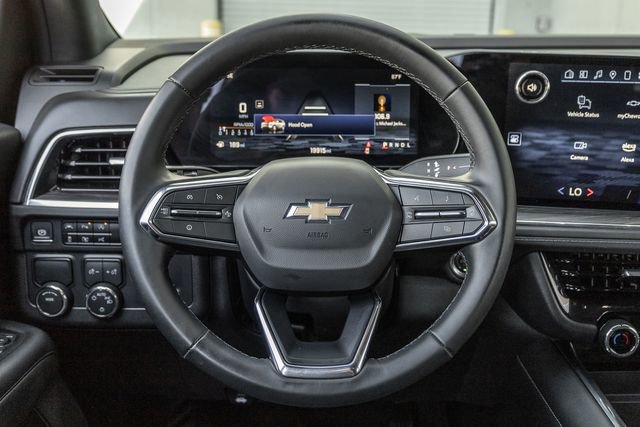 Used 2025 Chevrolet Tahoe LS RWD image 8