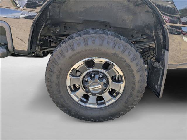 Used 2023 Ford F250 Lariat w/ Lariat Ultimate Package image 6