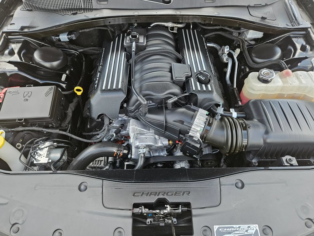 Used 2023 Dodge Charger Scat Pack w/ Technology Group RWD image 32