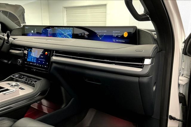 Used 2025 Lincoln Navigator Reserve w/ Jet Appearance Package image 20