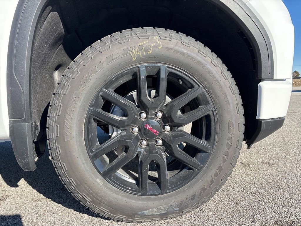 Used 2026 GMC Sierra 1500 Elevation image 11