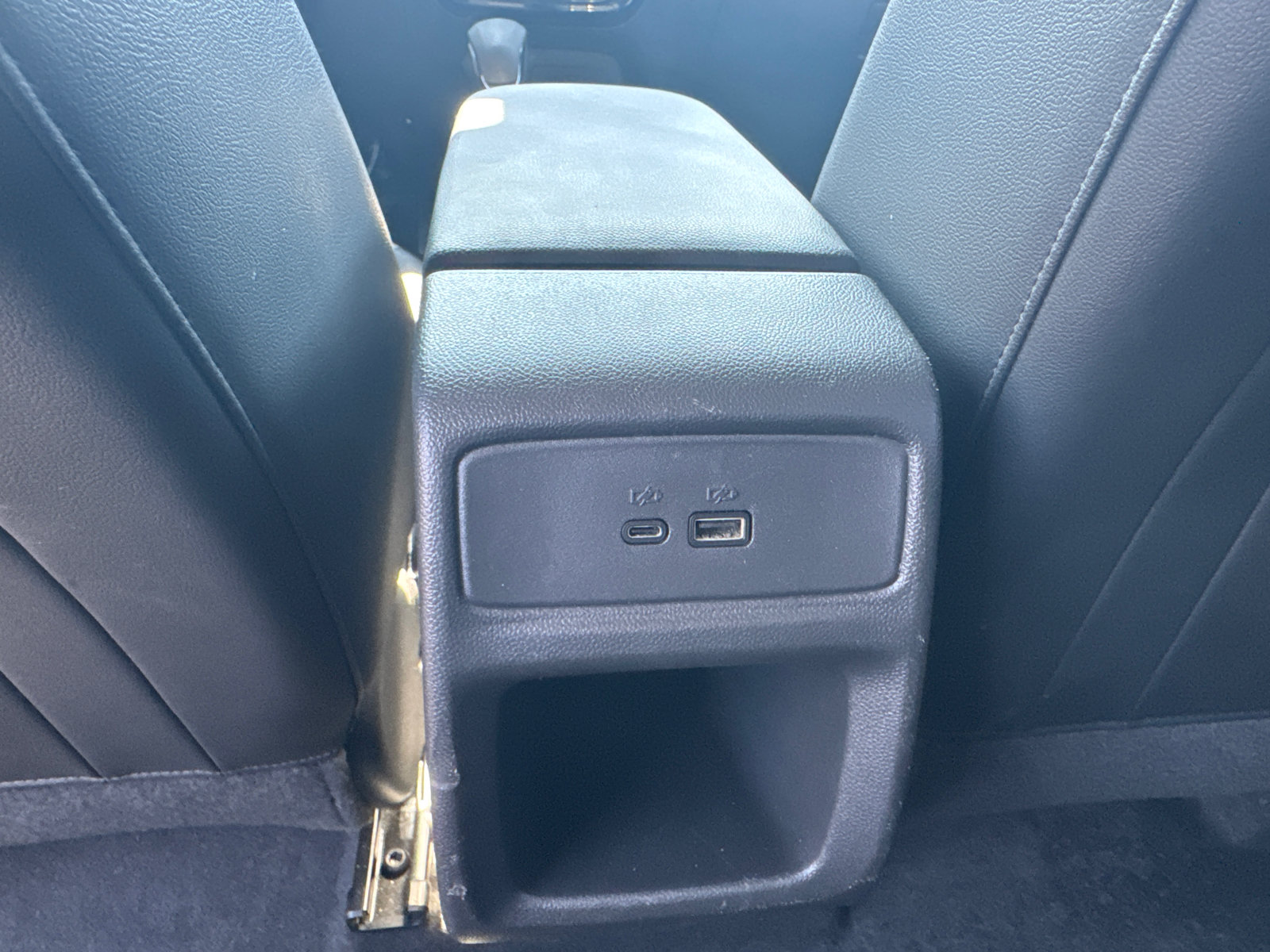 Used 2025 Chevrolet Trax LT FWD image 18