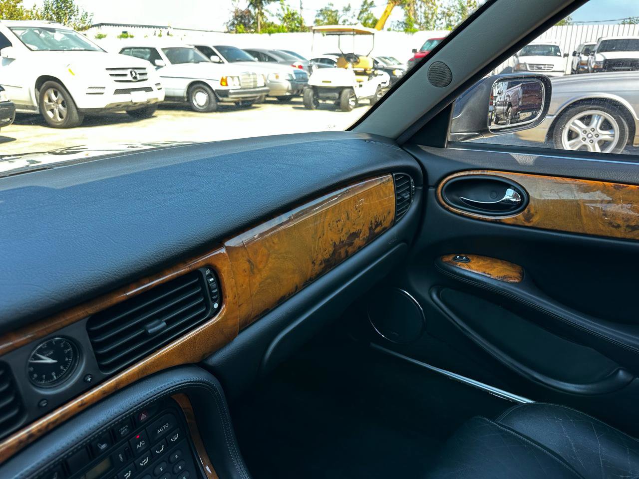 Used 2003 Jaguar XJ8 RWD image 65