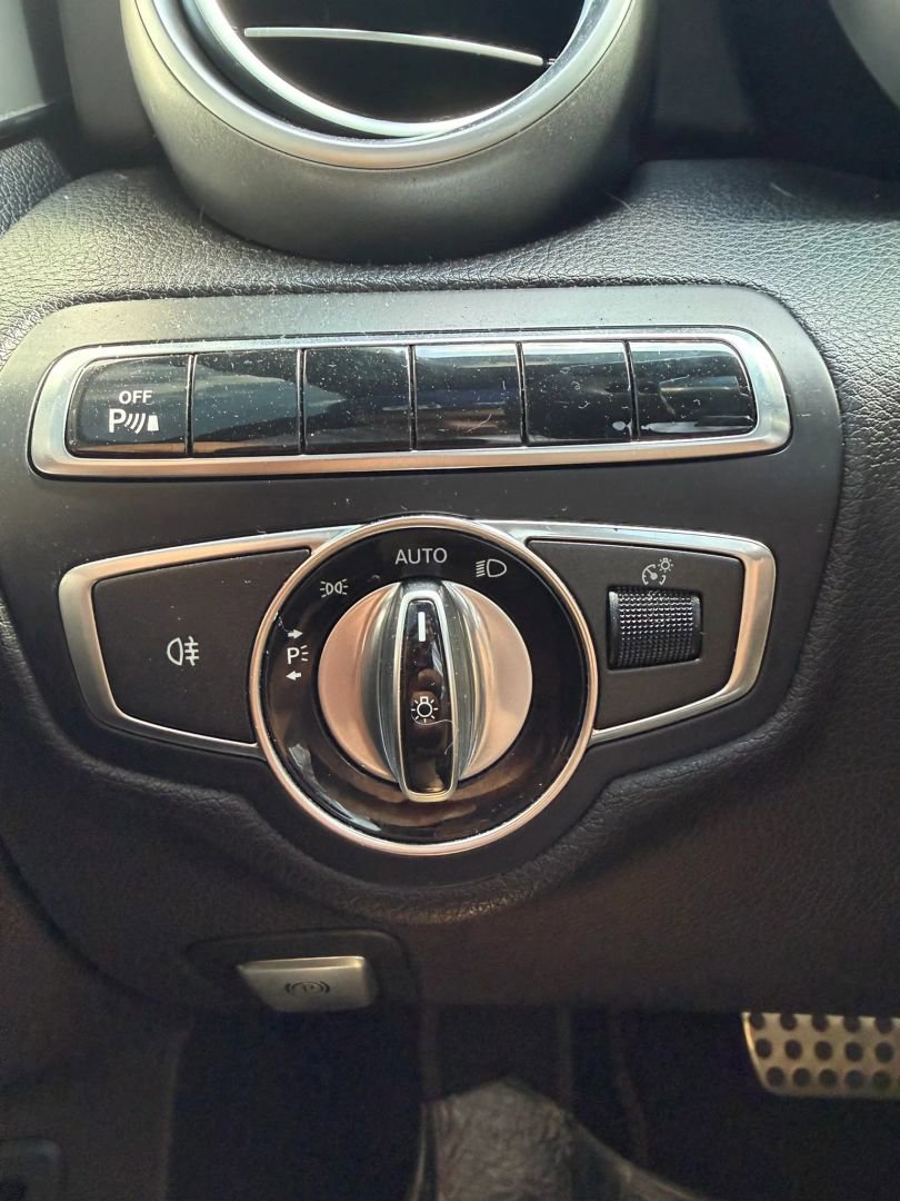 Used 2015 Mercedes-Benz C 63 AMG Cabriolet image 27