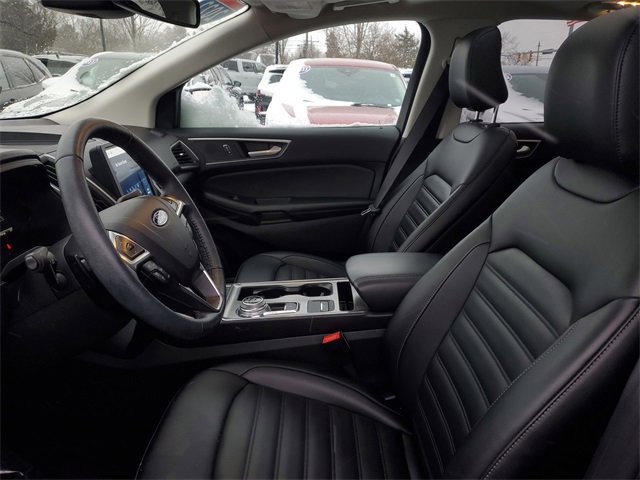 Certified 2022 Ford Edge SEL w/ Convenience Package image 9