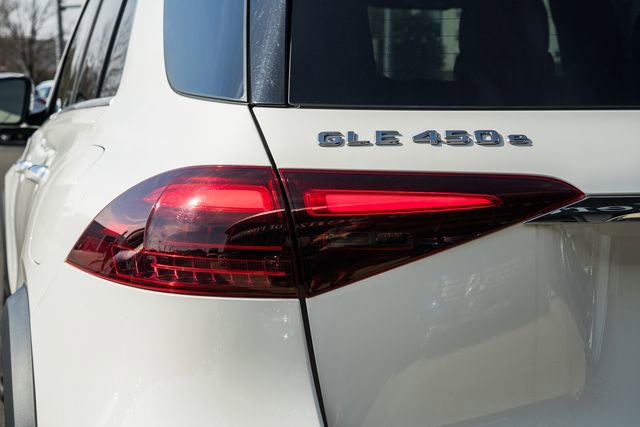 Used 2024 Mercedes-Benz GLE 450e 4MATIC image 7