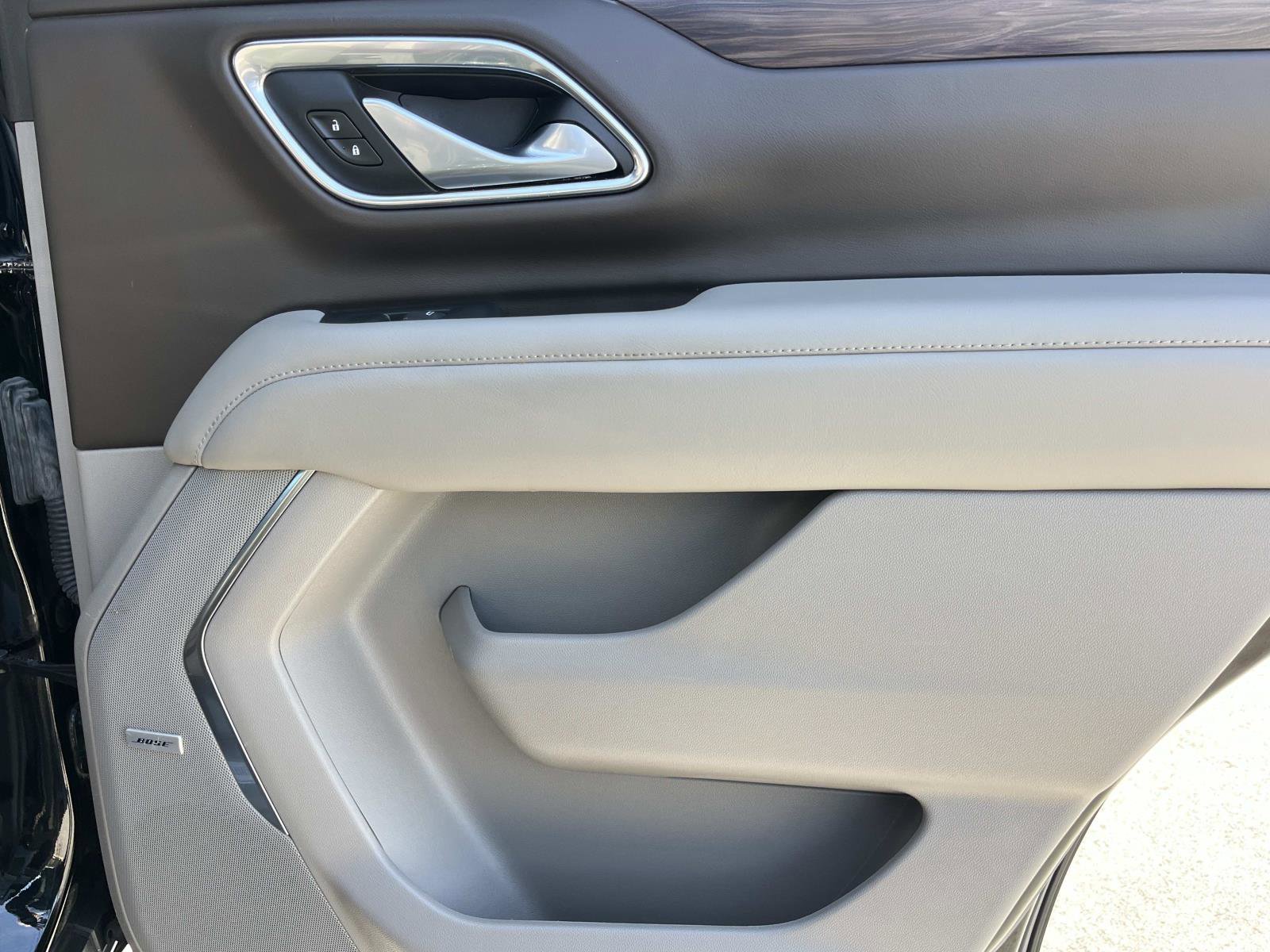 Used 2022 Chevrolet Tahoe LT w/ Luxury Package AWD/4WD image 24