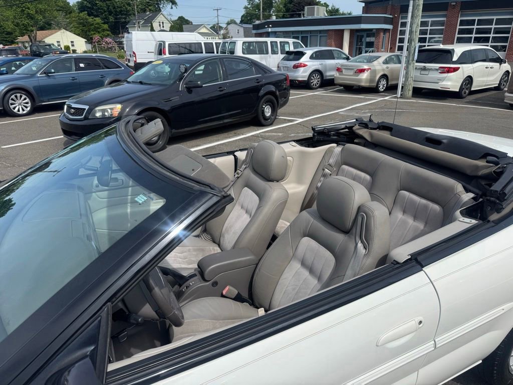 Used 2006 Chrysler Sebring Touring FWD image 18