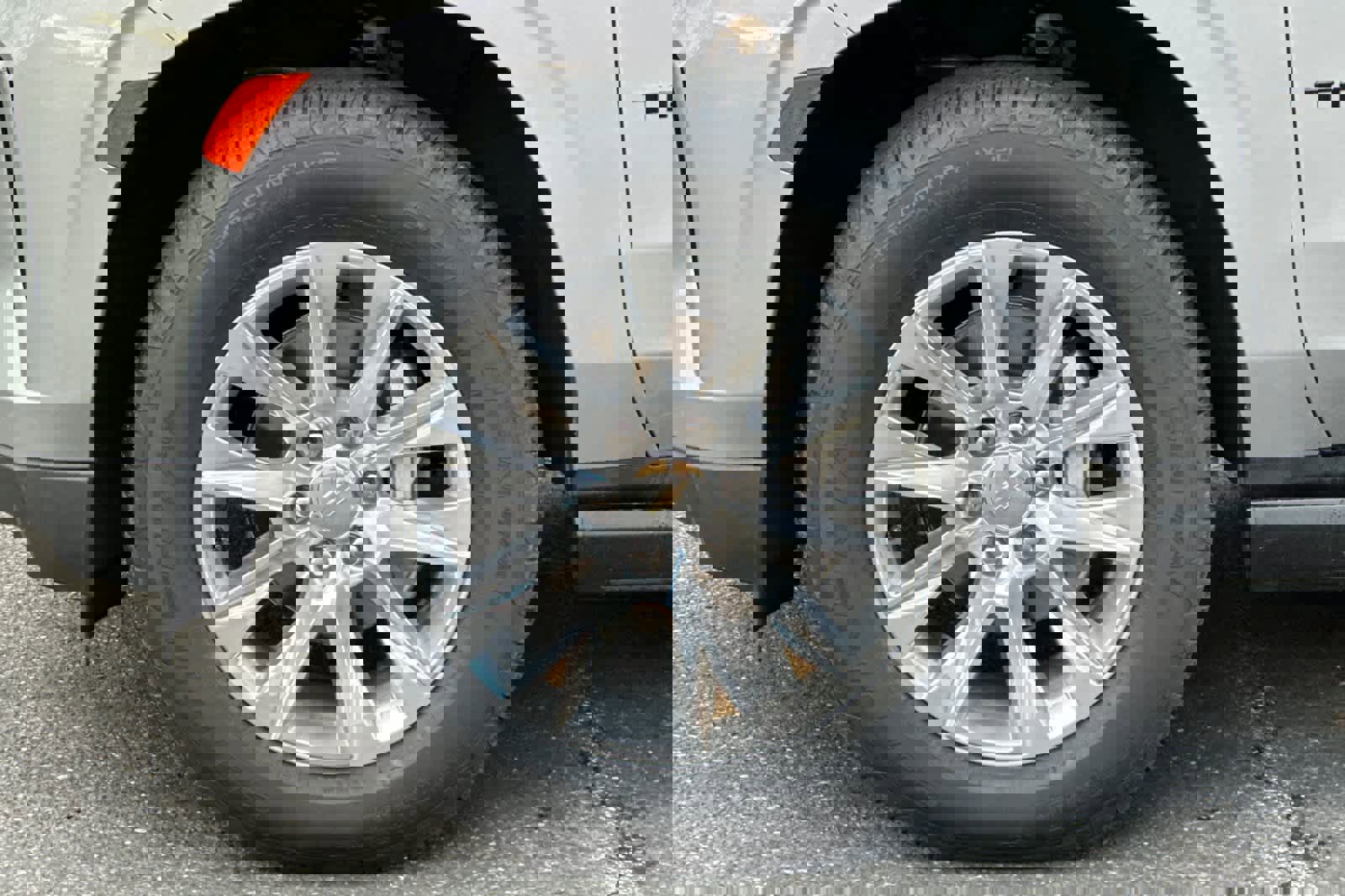 Used 2024 Chevrolet Tahoe Premier w/ Premium Package image 26