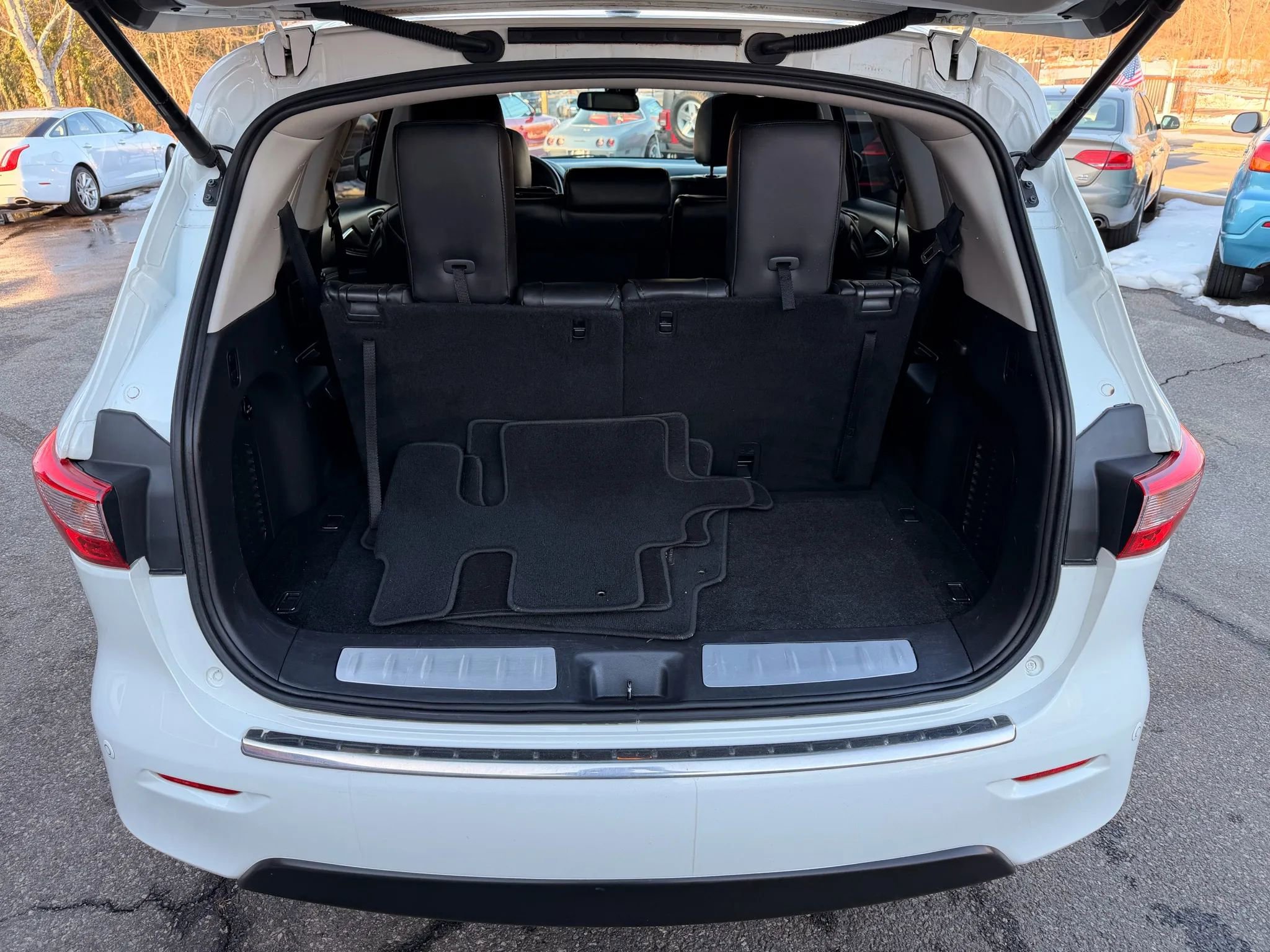 Used 2015 INFINITI QX60 AWD w/ Premium Plus Package image 21